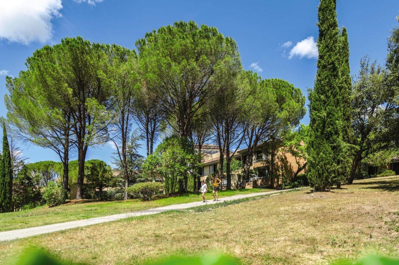 Belambra Clubs L'Isle Sur La Sorgue - Domaine De Mousquety Hotel Exterior photo